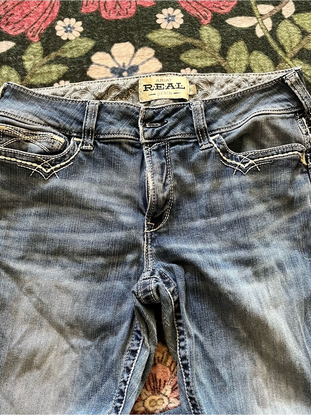 🍐 Ariat Mid Rise Boot Cut Jean 🍐 - Picture 5 of 11